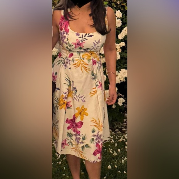 Eva Mendes Floral A Line Dress - Picture 4 of 4